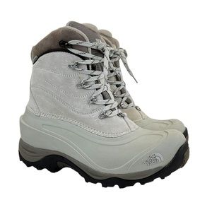 The North Face Women’s Chilkat Snow Waterproof Primaloft Winter Boots